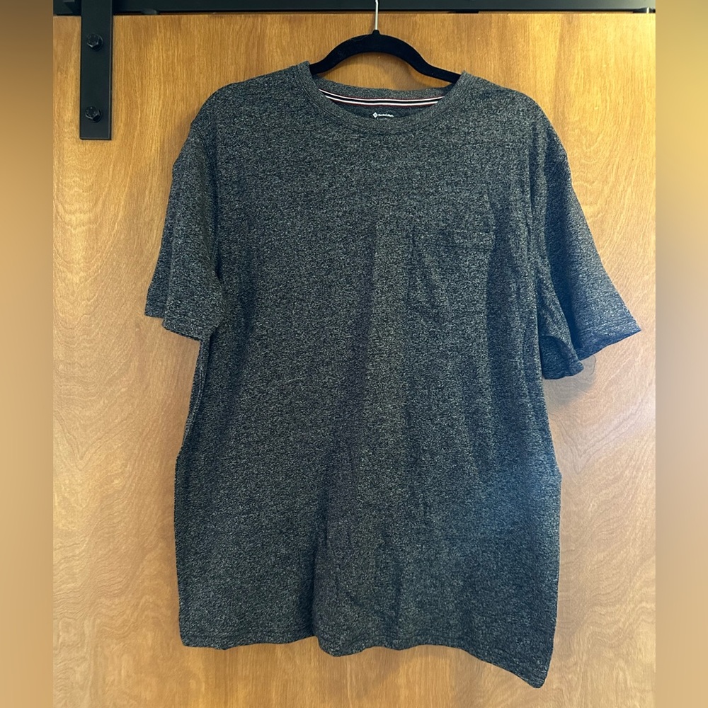 NWOT; Men’s L soft was tee